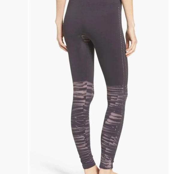 NEW Free People Tie Dye Leggings Movement Washed Barley XS Small High Waist. - Picture 2 of 12